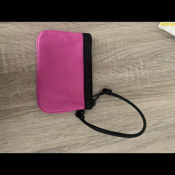 Calvin Klein wristlet wallet - Picture 2 of 5